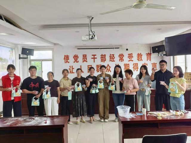 道开展“我们的节日·中秋”主题活动j9九游会真人第一品牌兴化市临城街(图3) 道开展“我们的节日·中秋”主题活动j9九游会真人第一品牌兴化市临城街(图3)